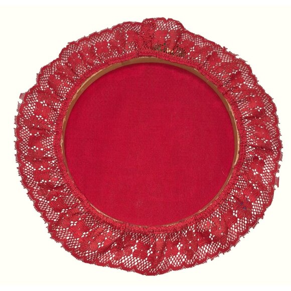 Vintage Red Lace Christmas Sleigh Decor Embroidery Hoop Wall Hanging - Picture 3 of 5